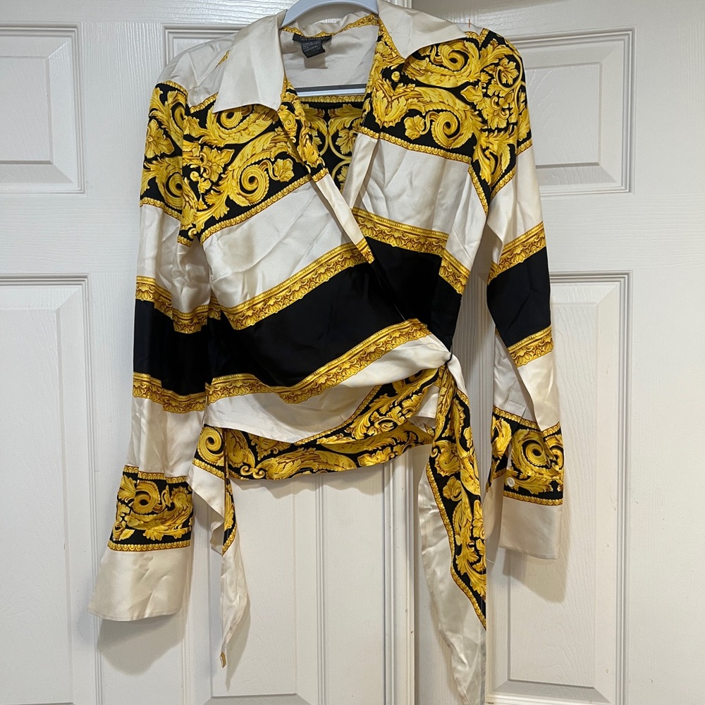 Lafayette 148 Silk Wrap Blouse Novelty Print Top Designer Feminine Sexy Size 6